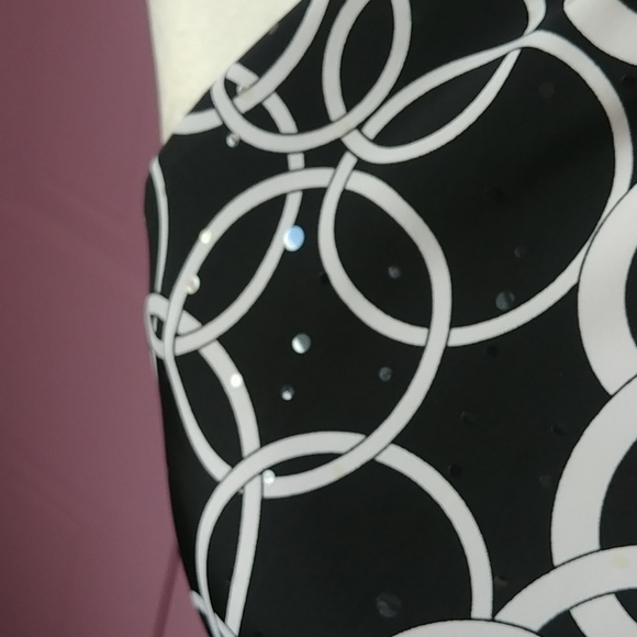 NUAVA Black and White dress - Picture 5 of 8